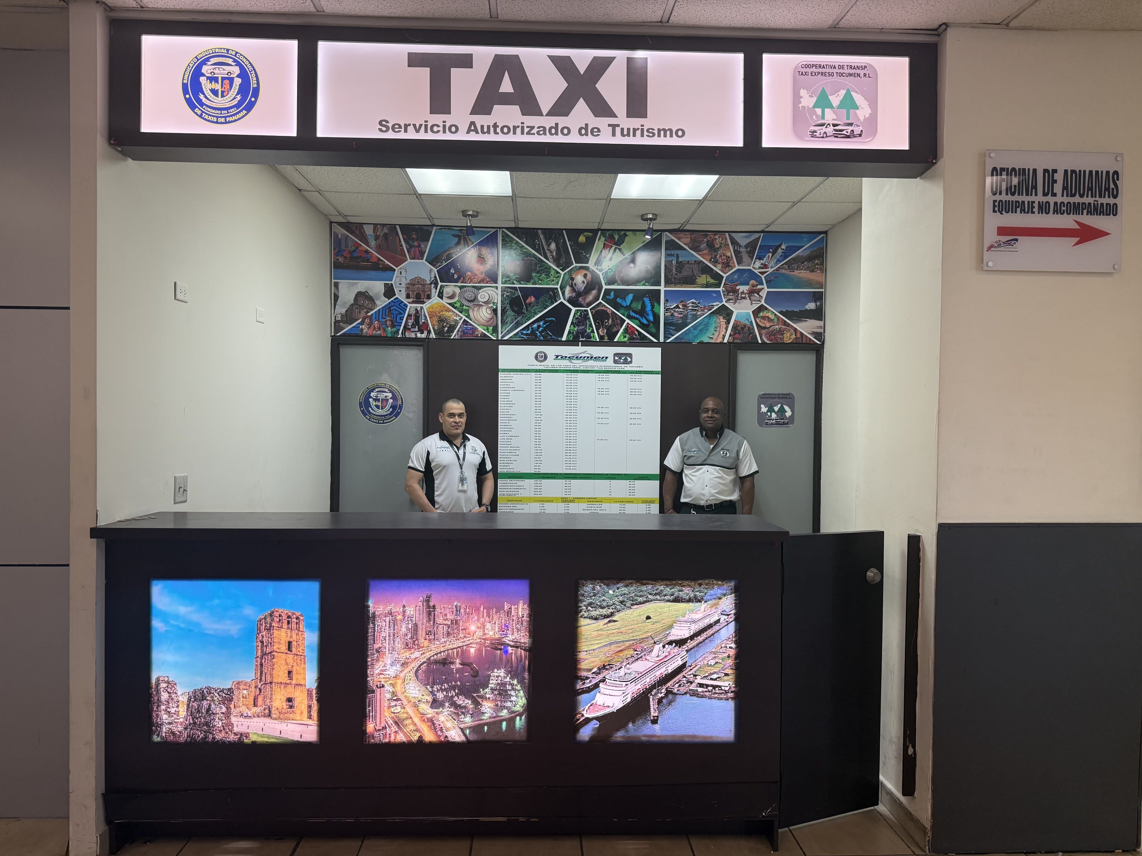 Stand de taxis Terminal 1
